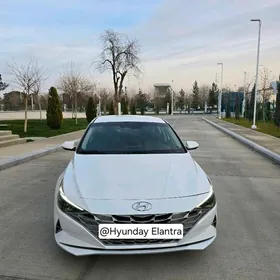Hyundai Elantra 2021
