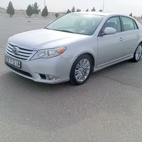 Toyota Avalon 2010