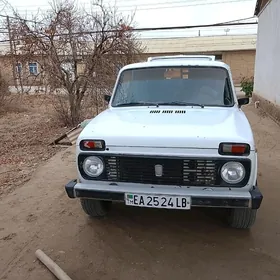 Lada Niva 1987