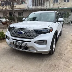 Ford Explorer 2024