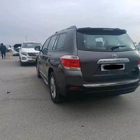 Toyota Highlander 2012