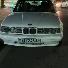 BMW 525 1990