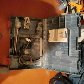 дрель(перфоратор )Bosch