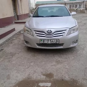 Toyota Camry 2010