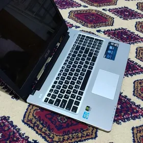 Asus notebook