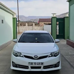 Toyota Camry 2013