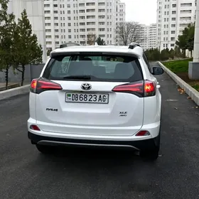 Toyota RAV4 2018