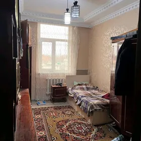 ДЕПУТАТСКИЙ ДОМ