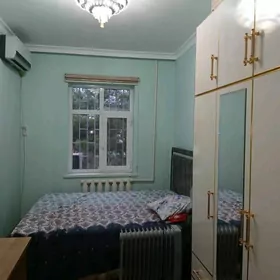 8 мкр продаётся квартира