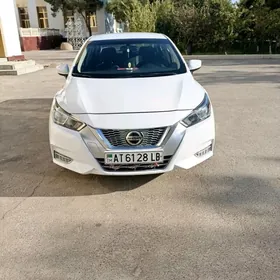 Nissan Versa 2020