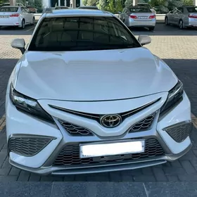 Toyota Camry 2022