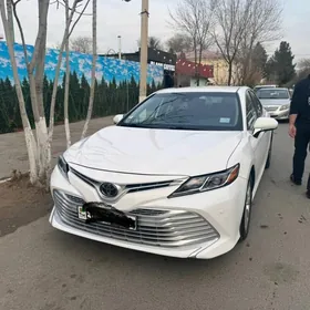 Toyota Camry 2020