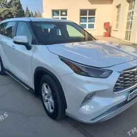 Toyota Highlander 2020