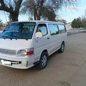 Toyota Hiace 2003