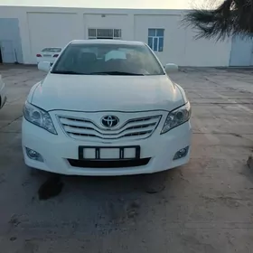 Toyota Camry 2011