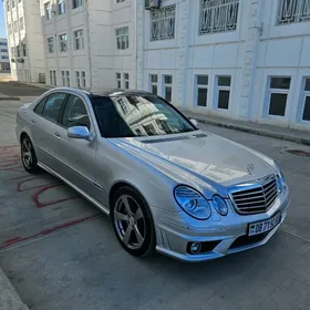 Mercedes-Benz E350 2005