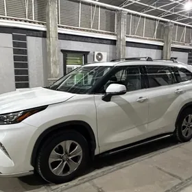 Toyota Highlander 2020
