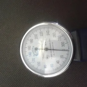manometr ot  tonometra