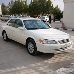 Toyota Camry 2001