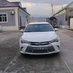 Toyota Camry 2017