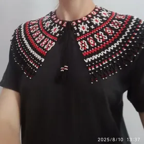 колье из бисера