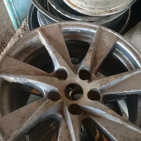 диске. 16. тойота