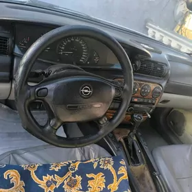 Opel Omega 1996