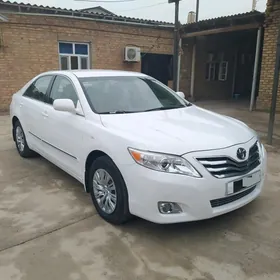 Toyota Camry 2010