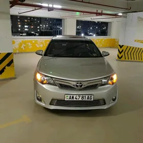 Toyota Camry 2012