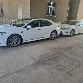 Toyota Camry 2020