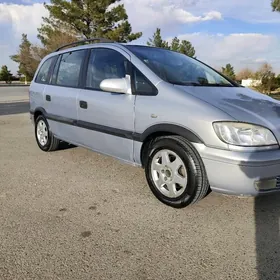 Opel Zafira 2001