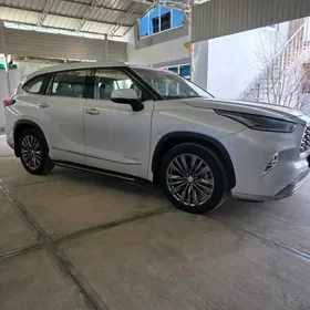 Toyota Highlander 2022
