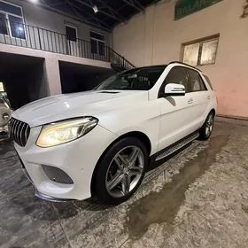 Mercedes-Benz GLE-Class 2016