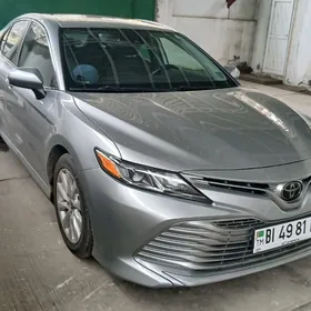 Toyota Camry 2020