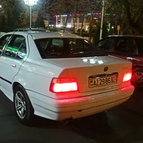 BMW 320 1993
