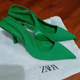 Женская обувь