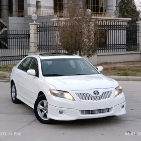 Toyota Camry 2010