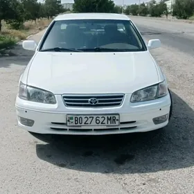 Toyota Camry 2000