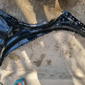 Highlander arka 2020