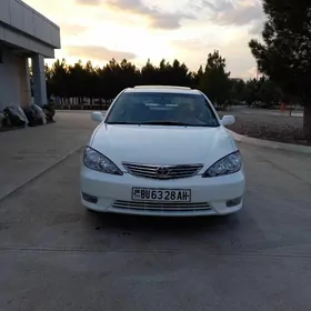 Toyota Camry 2004