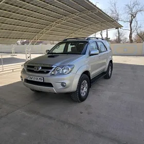 Toyota Fortuner 2007