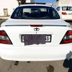 Daewoo Leganza 2000