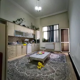 Satlyk 4 kom Elitka 4 etaj jay