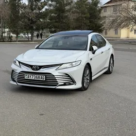 Toyota Camry 2023