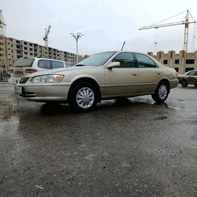 Toyota Camry 2000