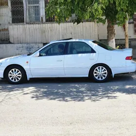 Toyota Camry 2000