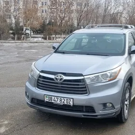 Toyota Highlander 2015
