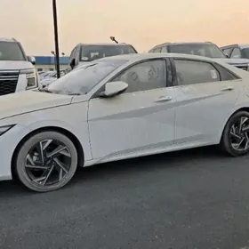 Hyundai Elantra 2025