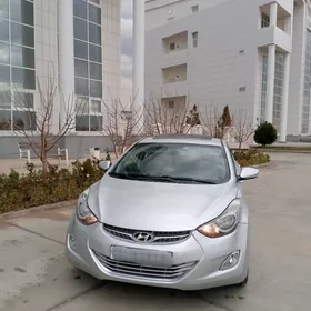 Hyundai Elantra 2012