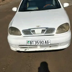 Daewoo Lanos 2000